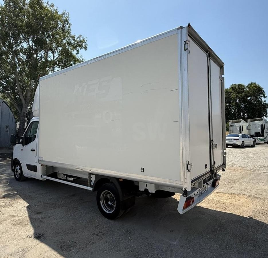 Renault Master 2.5 DCI 150 - Dostavno vozilo sa zatvorenim sandukom: slika Renault Master 2.5 DCI 150 - Dostavno vozilo sa zatvorenim sandukom Renault Master 2.5 DCI 150 - Dostavno vozilo sa zatvorenim sandukom: slika Renault Master 2.5 DCI 150 - Dostavno vozilo sa zatvorenim sandukom
