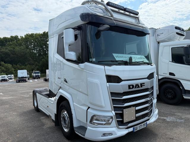 DAF XF 530 - Tegljač: slika DAF XF 530 - Tegljač DAF XF 530 - Tegljač: slika DAF XF 530 - Tegljač