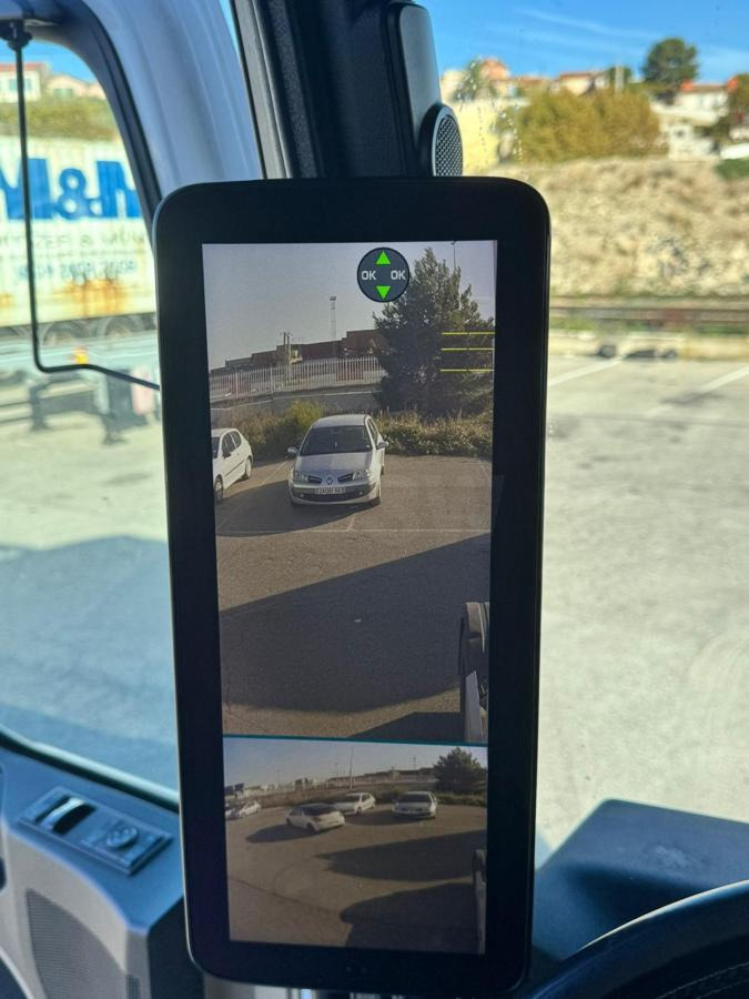 Tegljač Mercedes ACTROS 1851: slika Tegljač Mercedes ACTROS 1851