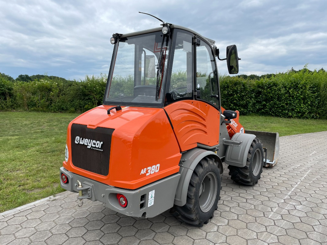 Atlas AR380 - Utovarivač na kotačima: slika Atlas AR380 - Utovarivač na kotačima Atlas AR380 - Utovarivač na kotačima: slika Atlas AR380 - Utovarivač na kotačima