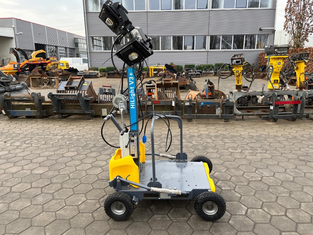 Atlas Copco V3 - Generatorski set: slika Atlas Copco V3 - Generatorski set Atlas Copco V3 - Generatorski set: slika Atlas Copco V3 - Generatorski set
