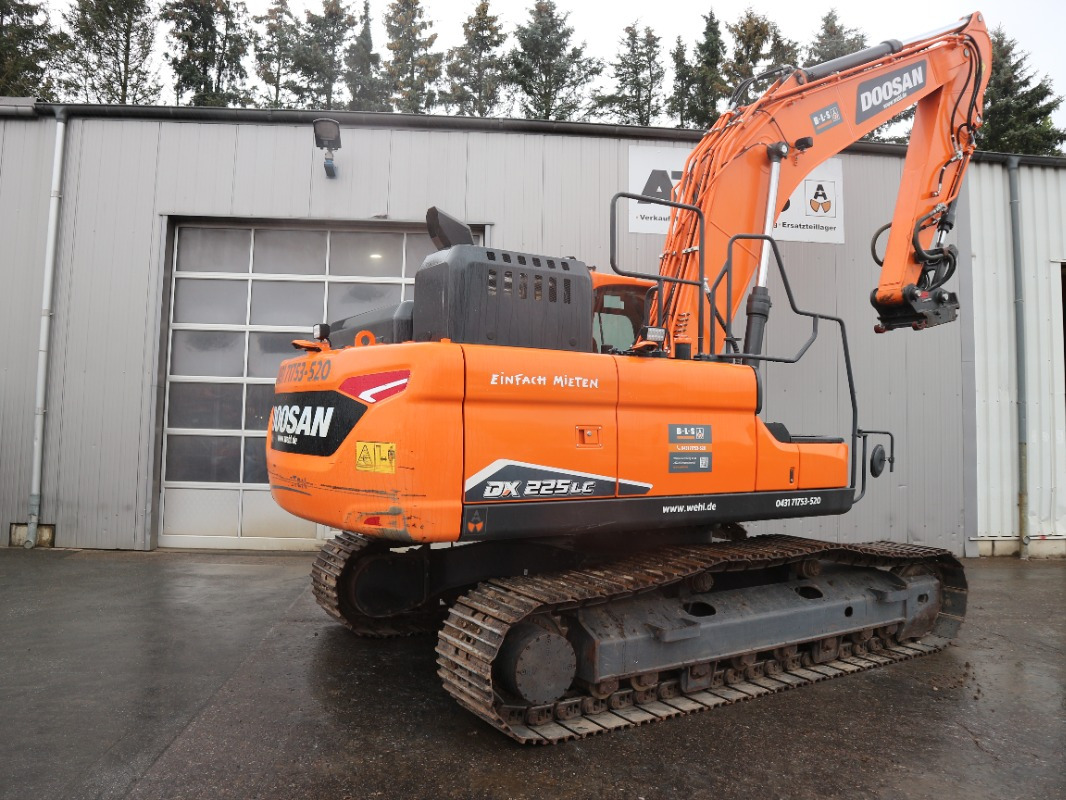 Doosan DX225LC-7 - Bager gusjeničar: slika Doosan DX225LC-7 - Bager gusjeničar Doosan DX225LC-7 - Bager gusjeničar: slika Doosan DX225LC-7 - Bager gusjeničar