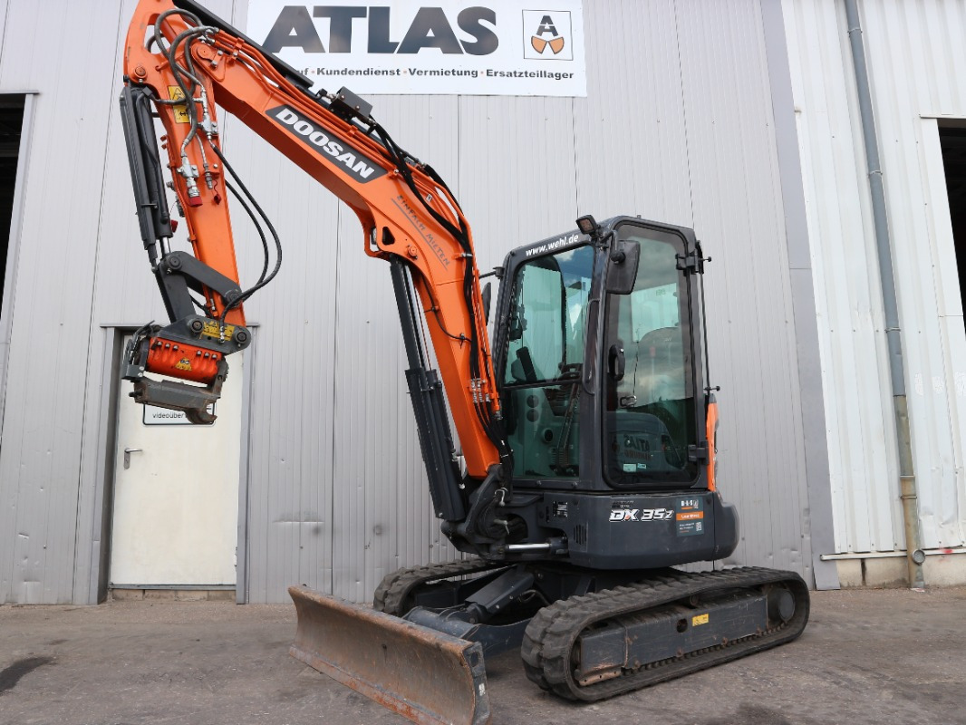 Doosan DX35Z-7 - Mini bager: slika Doosan DX35Z-7 - Mini bager Doosan DX35Z-7 - Mini bager: slika Doosan DX35Z-7 - Mini bager