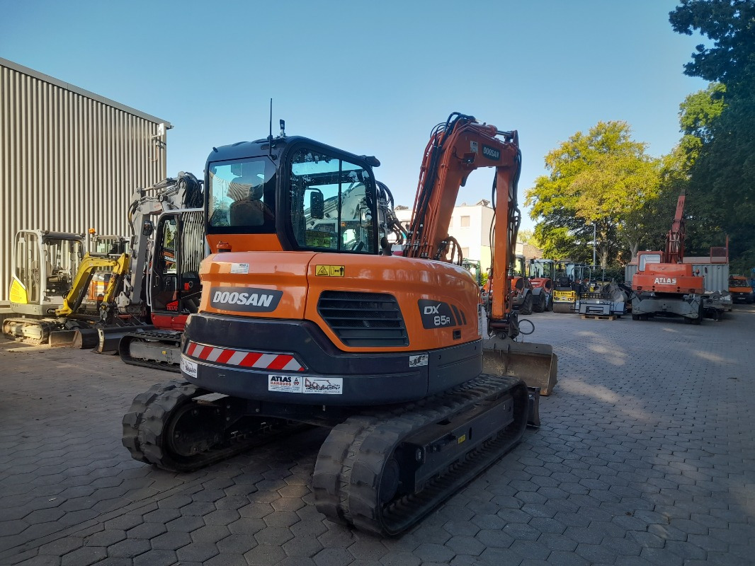 Doosan DX85R-3 - Bager: slika Doosan DX85R-3 - Bager Doosan DX85R-3 - Bager: slika Doosan DX85R-3 - Bager