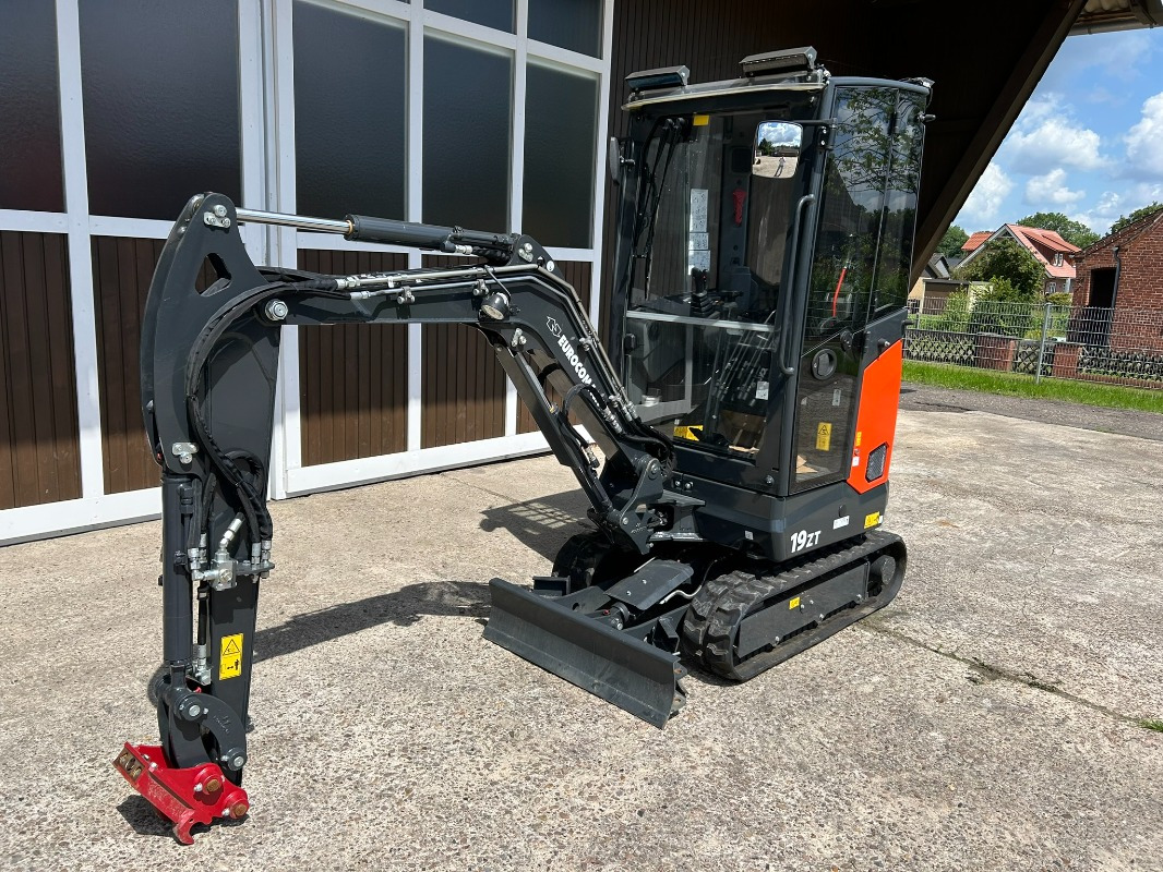 Eurocomach 19ZT - Mini bager: slika Eurocomach 19ZT - Mini bager Eurocomach 19ZT - Mini bager: slika Eurocomach 19ZT - Mini bager