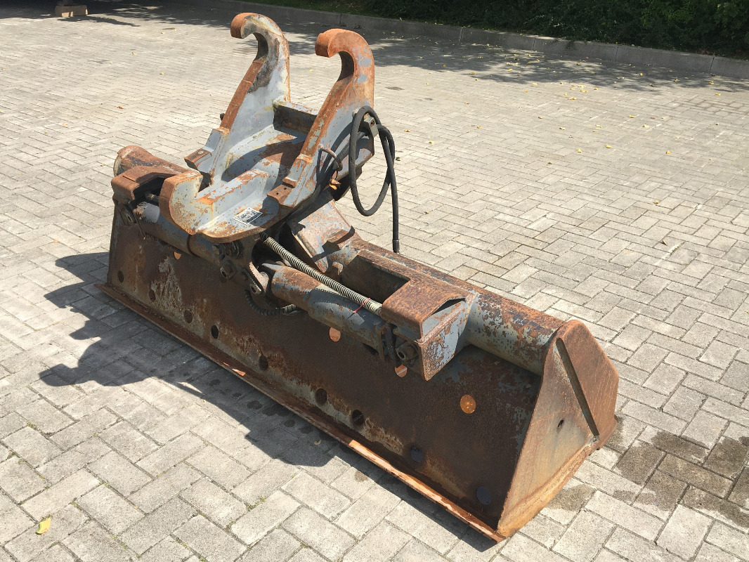GRABENLÖFFEL, 2000 MM, 56 - Korpa: slika GRABENLÖFFEL, 2000 MM, 56 - Korpa GRABENLÖFFEL, 2000 MM, 56 - Korpa: slika GRABENLÖFFEL, 2000 MM, 56 - Korpa