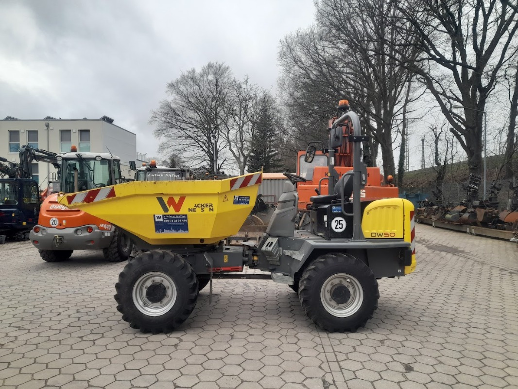Neuson DW50 - Mini istovarivač: slika Neuson DW50 - Mini istovarivač Neuson DW50 - Mini istovarivač: slika Neuson DW50 - Mini istovarivač