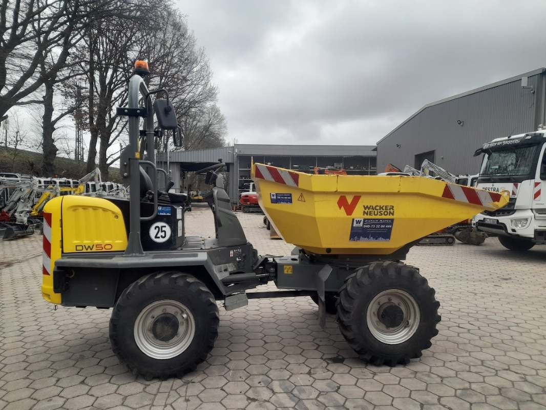Neuson DW50 - Mini istovarivač: slika Neuson DW50 - Mini istovarivač Neuson DW50 - Mini istovarivač: slika Neuson DW50 - Mini istovarivač