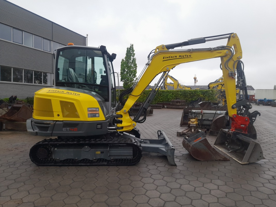Neuson ET42 - Mini bager: slika Neuson ET42 - Mini bager Neuson ET42 - Mini bager: slika Neuson ET42 - Mini bager