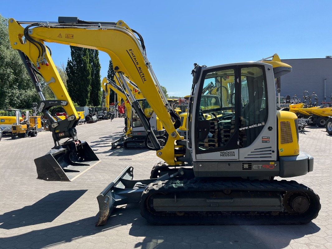 Neuson ET90 - Bager: slika Neuson ET90 - Bager Neuson ET90 - Bager: slika Neuson ET90 - Bager