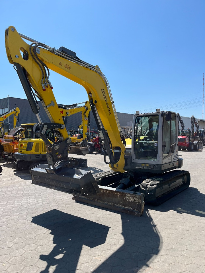 Neuson ET90 - Bager: slika Neuson ET90 - Bager Neuson ET90 - Bager: slika Neuson ET90 - Bager