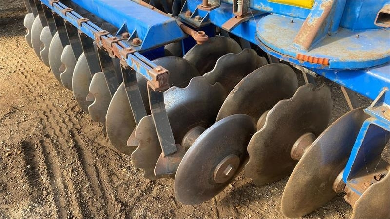Dal-Bo AXR H discdrill 400 - Tanjurača: slika Dal-Bo AXR H discdrill 400 - Tanjurača Dal-Bo AXR H discdrill 400 - Tanjurača: slika Dal-Bo AXR H discdrill 400 - Tanjurača