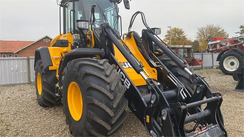 JCB 435s Demo gummiged - Utovarivač na kotačima: slika JCB 435s Demo gummiged - Utovarivač na kotačima JCB 435s Demo gummiged - Utovarivač na kotačima: slika JCB 435s Demo gummiged - Utovarivač na kotačima