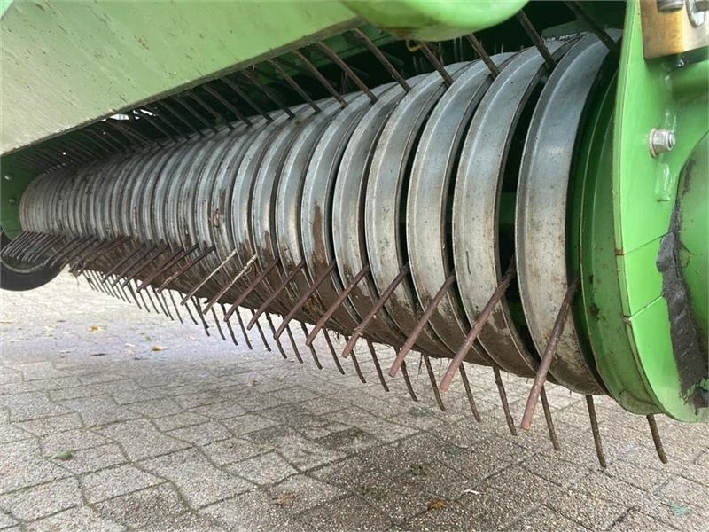 Krone CV 150 XC Extreme Comprima X-treme - Rolo balirka: slika Krone CV 150 XC Extreme Comprima X-treme - Rolo balirka Krone CV 150 XC Extreme Comprima X-treme - Rolo balirka: slika Krone CV 150 XC Extreme Comprima X-treme - Rolo balirka