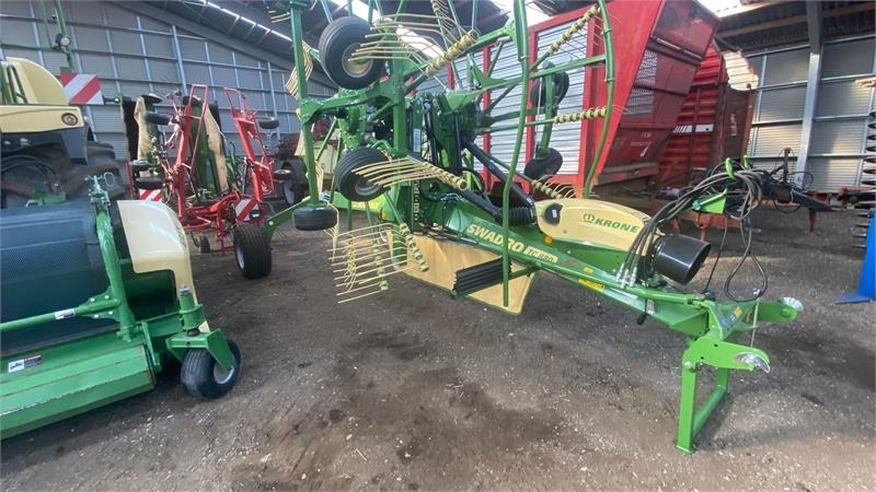 Krone SWADRO TC880 rive Plus - Prevrtač sijena/ Grabulje: slika Krone SWADRO TC880 rive Plus - Prevrtač sijena/ Grabulje Krone SWADRO TC880 rive Plus - Prevrtač sijena/ Grabulje: slika Krone SWADRO TC880 rive Plus - Prevrtač sijena/ Grabulje