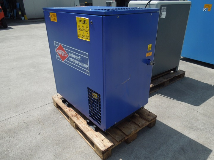 AIRPRESS RLE20-10 - Zračni kompresor: slika AIRPRESS RLE20-10 - Zračni kompresor AIRPRESS RLE20-10 - Zračni kompresor: slika AIRPRESS RLE20-10 - Zračni kompresor