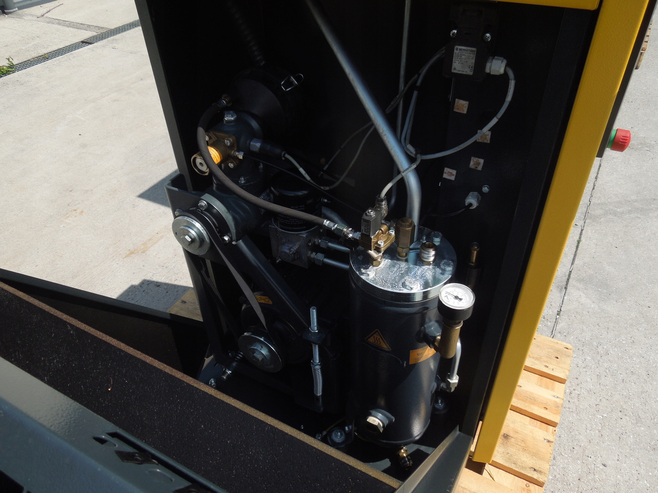 KAESER SM9 - Zračni kompresor: slika KAESER SM9 - Zračni kompresor KAESER SM9 - Zračni kompresor: slika KAESER SM9 - Zračni kompresor