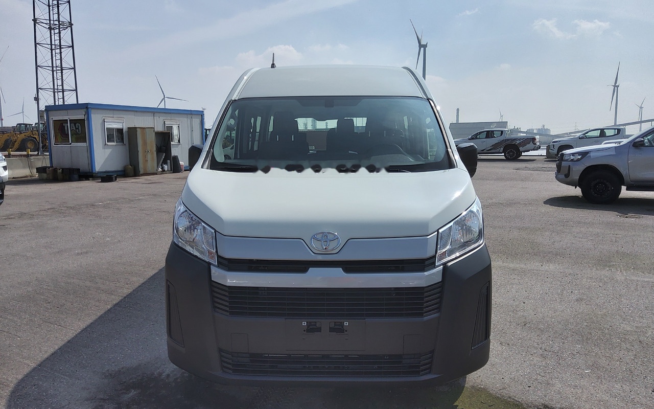 Toyota Hiace HIGH ROOF / TOIT HAUT 2.8L Diesel Manual base - Minibus, Putnički kombi: slika Toyota Hiace HIGH ROOF / TOIT HAUT 2.8L Diesel Manual base - Minibus, Putnički kombi Toyota Hiace HIGH ROOF / TOIT HAUT 2.8L Diesel Manual base - Minibus, Putnički kombi: slika Toyota Hiace HIGH ROOF / TOIT HAUT 2.8L Diesel Manual base - Minibus, Putnički kombi