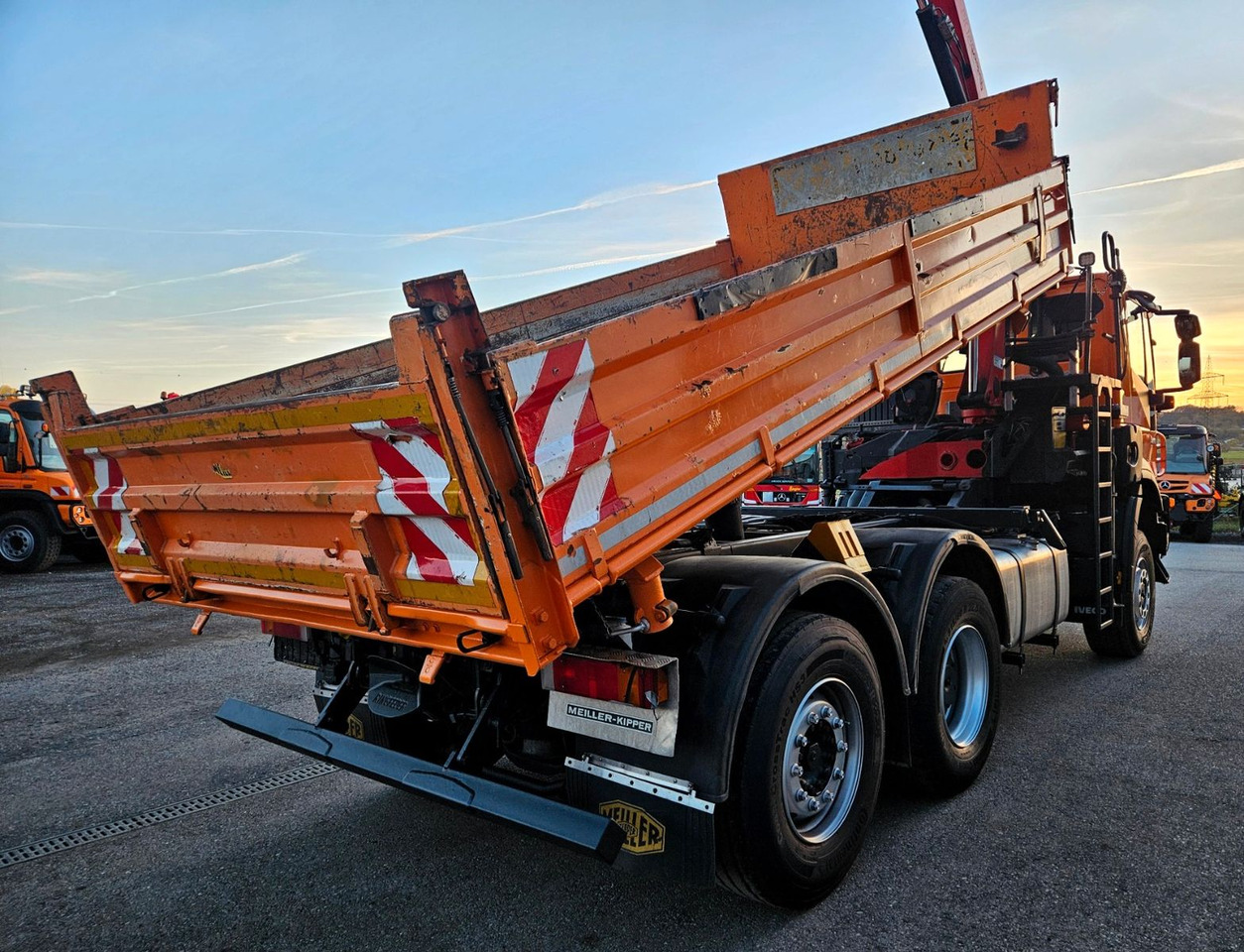 Iveco Trakker 410 6x4-4 EEV Palfinger PK12502 Funk - Kiper, Kamion s kranom: slika Iveco Trakker 410 6x4-4 EEV Palfinger PK12502 Funk - Kiper, Kamion s kranom Iveco Trakker 410 6x4-4 EEV Palfinger PK12502 Funk - Kiper, Kamion s kranom: slika Iveco Trakker 410 6x4-4 EEV Palfinger PK12502 Funk - Kiper, Kamion s kranom