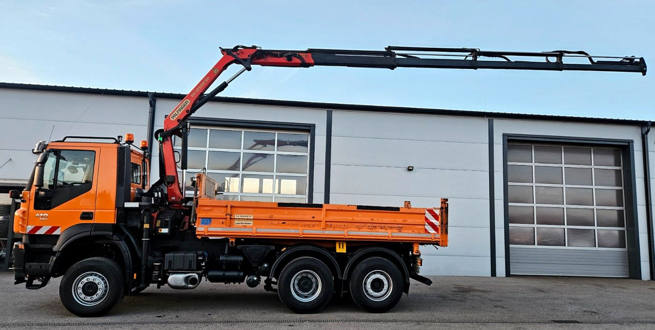 Iveco Trakker 410 6x4-4 EEV Palfinger PK12502 Funk - Kiper, Kamion s kranom: slika Iveco Trakker 410 6x4-4 EEV Palfinger PK12502 Funk - Kiper, Kamion s kranom Iveco Trakker 410 6x4-4 EEV Palfinger PK12502 Funk - Kiper, Kamion s kranom: slika Iveco Trakker 410 6x4-4 EEV Palfinger PK12502 Funk - Kiper, Kamion s kranom