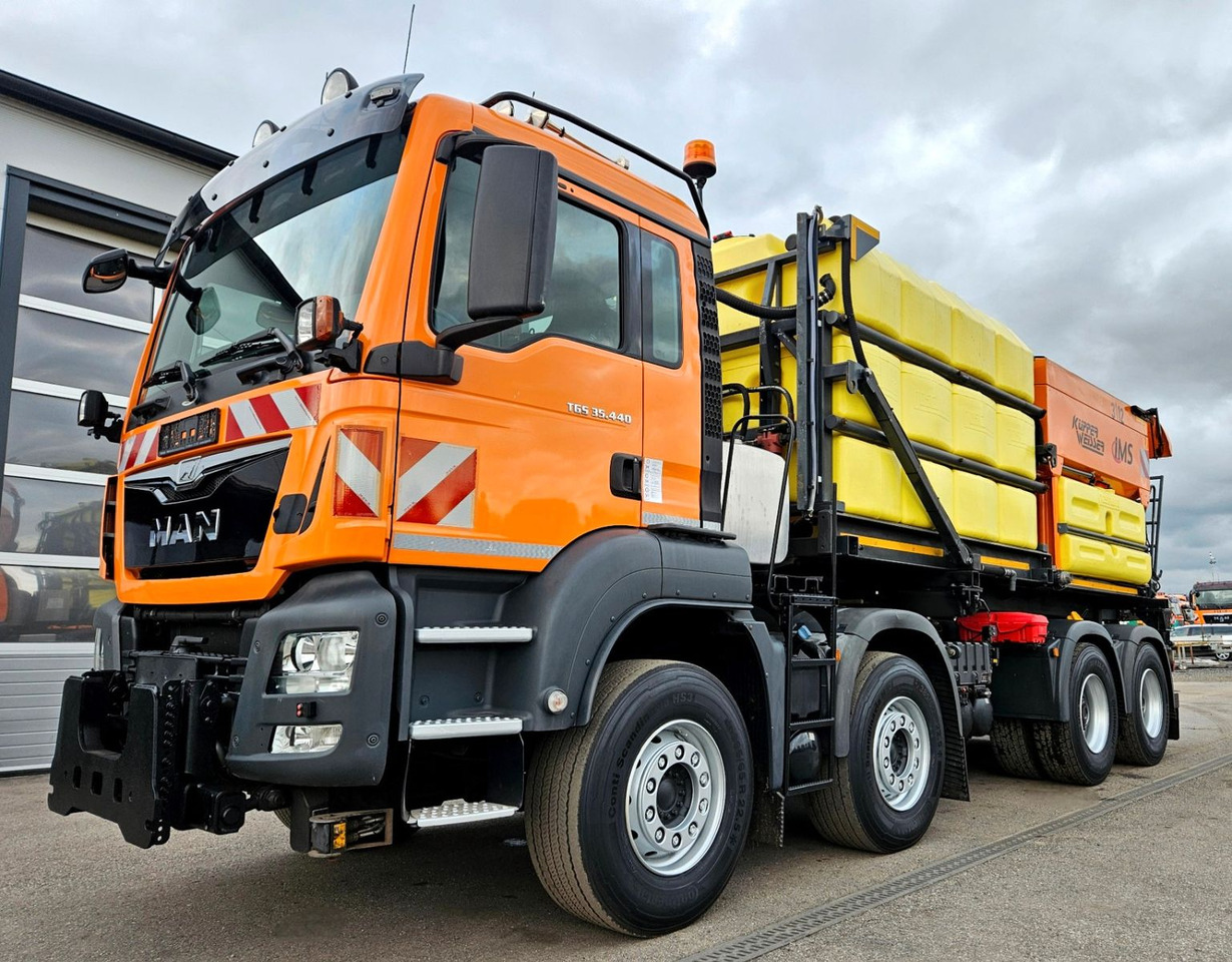 MAN TGS 35.440 8x4 BL Euro6 Winterdienst Streuer - Kiper: slika MAN TGS 35.440 8x4 BL Euro6 Winterdienst Streuer - Kiper MAN TGS 35.440 8x4 BL Euro6 Winterdienst Streuer - Kiper: slika MAN TGS 35.440 8x4 BL Euro6 Winterdienst Streuer - Kiper