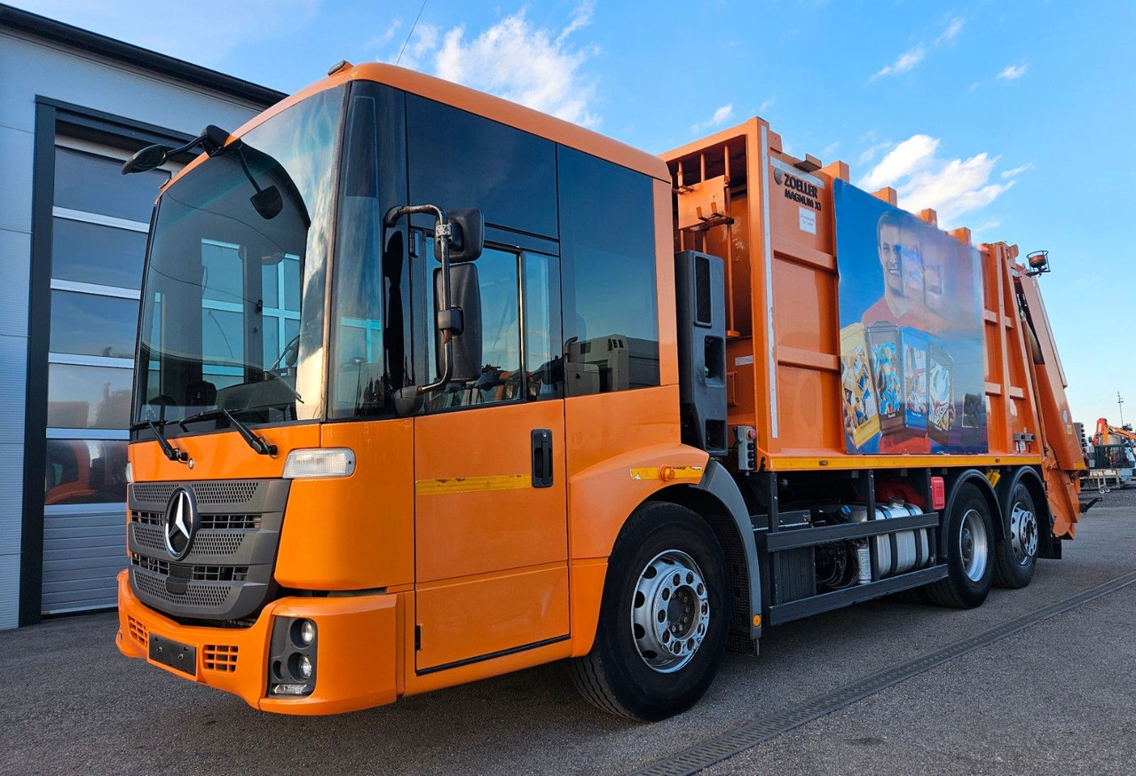 Mercedes-Benz Econic 2630 ZOELLER Magnum X1 Variopress Euro6 - Kamion za odvoz smeća: slika Mercedes-Benz Econic 2630 ZOELLER Magnum X1 Variopress Euro6 - Kamion za odvoz smeća Mercedes-Benz Econic 2630 ZOELLER Magnum X1 Variopress Euro6 - Kamion za odvoz smeća: slika Mercedes-Benz Econic 2630 ZOELLER Magnum X1 Variopress Euro6 - Kamion za odvoz smeća