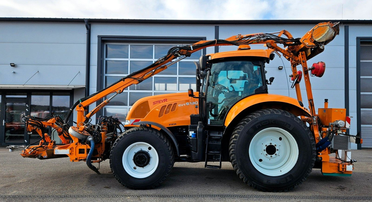 Steyr CVT 6130 Mulag MKM700 Mähkombination Kommunal - Općinski traktor: slika Steyr CVT 6130 Mulag MKM700 Mähkombination Kommunal - Općinski traktor Steyr CVT 6130 Mulag MKM700 Mähkombination Kommunal - Općinski traktor: slika Steyr CVT 6130 Mulag MKM700 Mähkombination Kommunal - Općinski traktor