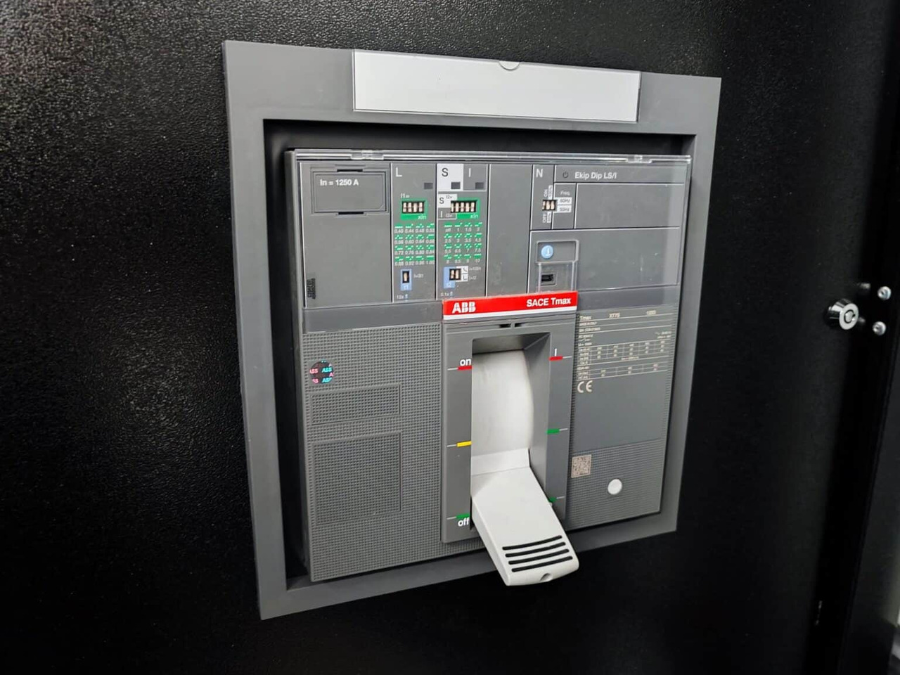 Coelmo BDT12M900 - Alat/ Oprema: slika Coelmo BDT12M900 - Alat/ Oprema Coelmo BDT12M900 - Alat/ Oprema: slika Coelmo BDT12M900 - Alat/ Oprema