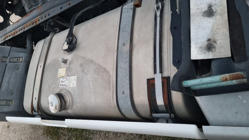 MAN TGX E6 pezzi di ricambio - Rezervni dijelovi za Kamion: slika MAN TGX E6 pezzi di ricambio - Rezervni dijelovi za Kamion MAN TGX E6 pezzi di ricambio - Rezervni dijelovi za Kamion: slika MAN TGX E6 pezzi di ricambio - Rezervni dijelovi za Kamion