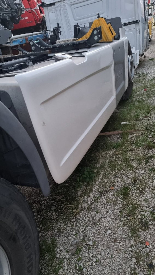 MAN TGX E6 pezzi di ricambio - Rezervni dijelovi za Kamion: slika MAN TGX E6 pezzi di ricambio - Rezervni dijelovi za Kamion MAN TGX E6 pezzi di ricambio - Rezervni dijelovi za Kamion: slika MAN TGX E6 pezzi di ricambio - Rezervni dijelovi za Kamion