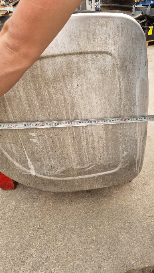 Serbatoio Volvo 570 lt - Spremnik goriva za Kamion: slika Serbatoio Volvo 570 lt - Spremnik goriva za Kamion Serbatoio Volvo 570 lt - Spremnik goriva za Kamion: slika Serbatoio Volvo 570 lt - Spremnik goriva za Kamion