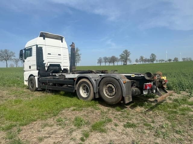 MAN 26.440 - Kamion s kukastom dizalicom: slika MAN 26.440 - Kamion s kukastom dizalicom MAN 26.440 - Kamion s kukastom dizalicom: slika MAN 26.440 - Kamion s kukastom dizalicom