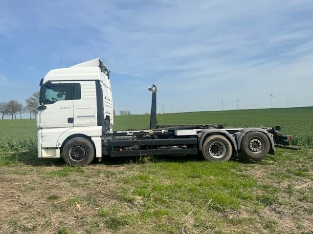 MAN 26.440 - Kamion s kukastom dizalicom: slika MAN 26.440 - Kamion s kukastom dizalicom MAN 26.440 - Kamion s kukastom dizalicom: slika MAN 26.440 - Kamion s kukastom dizalicom
