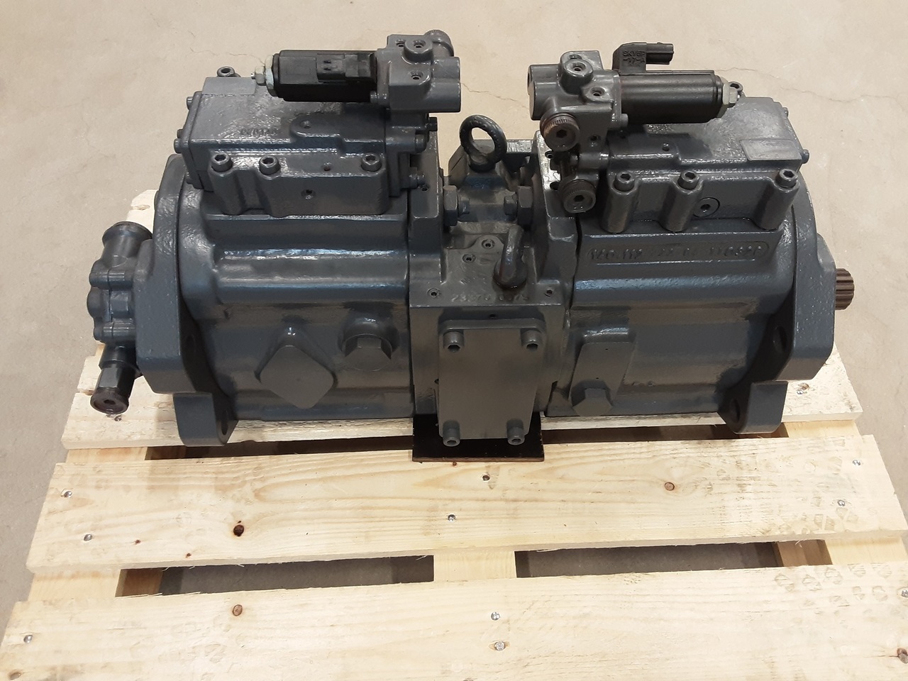 Kawasaki K3V112DTP1P9R-1E32-AV - Hidraulična pumpa za Bager gusjeničar: slika Kawasaki K3V112DTP1P9R-1E32-AV - Hidraulična pumpa za Bager gusjeničar Kawasaki K3V112DTP1P9R-1E32-AV - Hidraulična pumpa za Bager gusjeničar: slika Kawasaki K3V112DTP1P9R-1E32-AV - Hidraulična pumpa za Bager gusjeničar
