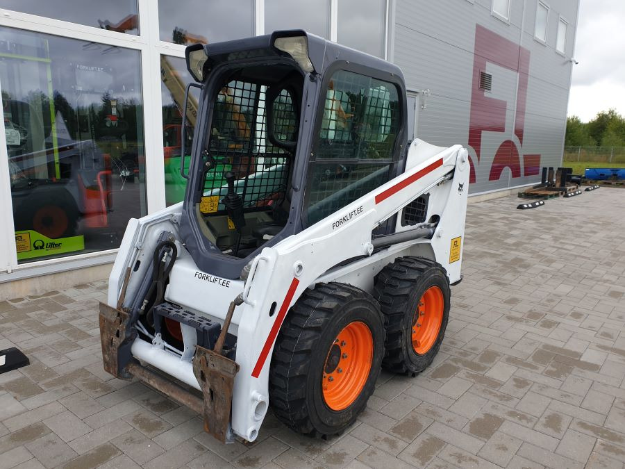 BOBCAT Bobcat S450 - Mini utovarivač: slika BOBCAT Bobcat S450 - Mini utovarivač BOBCAT Bobcat S450 - Mini utovarivač: slika BOBCAT Bobcat S450 - Mini utovarivač