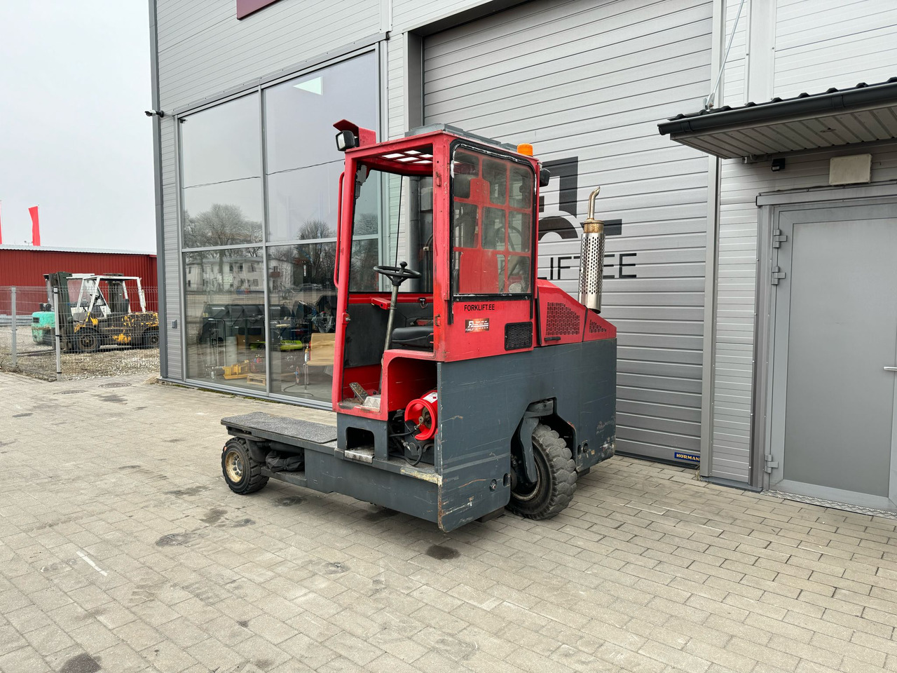 Combilift C4000 - Bočni utovarivač: slika Combilift C4000 - Bočni utovarivač Combilift C4000 - Bočni utovarivač: slika Combilift C4000 - Bočni utovarivač