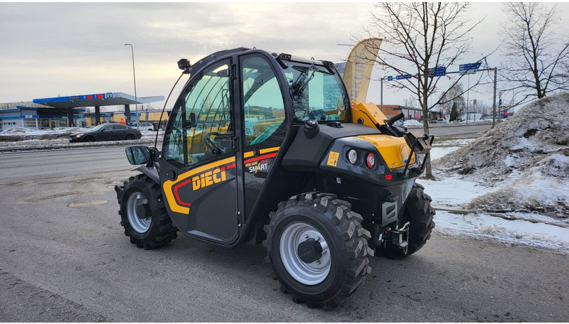 Dieci Mini Agri 20.4 SMART - Utovarivač: slika Dieci Mini Agri 20.4 SMART - Utovarivač Dieci Mini Agri 20.4 SMART - Utovarivač: slika Dieci Mini Agri 20.4 SMART - Utovarivač