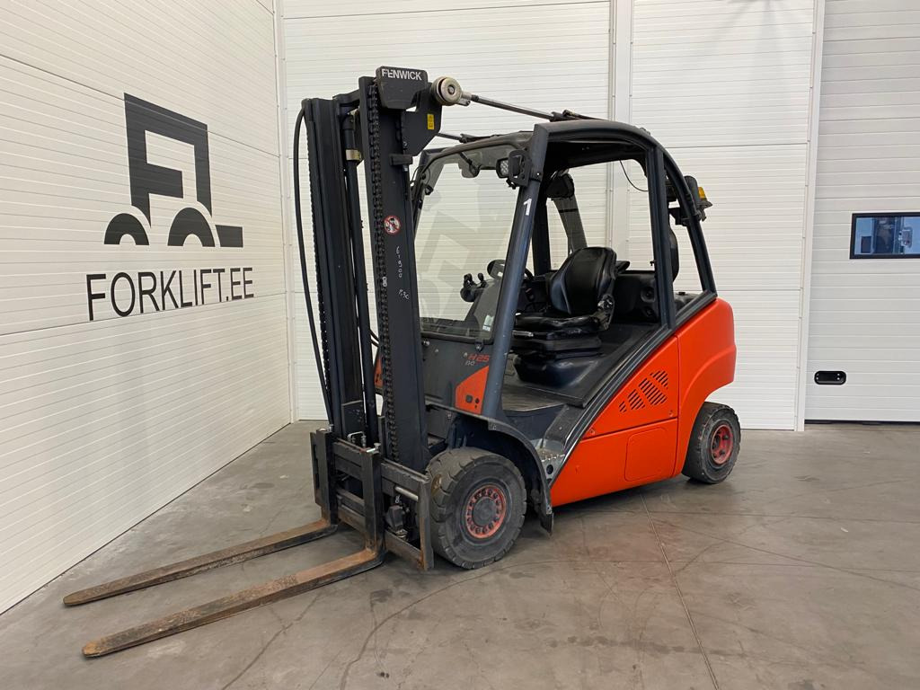 Linde H25D-02 EVO - Diesel viličar: slika Linde H25D-02 EVO - Diesel viličar Linde H25D-02 EVO - Diesel viličar: slika Linde H25D-02 EVO - Diesel viličar