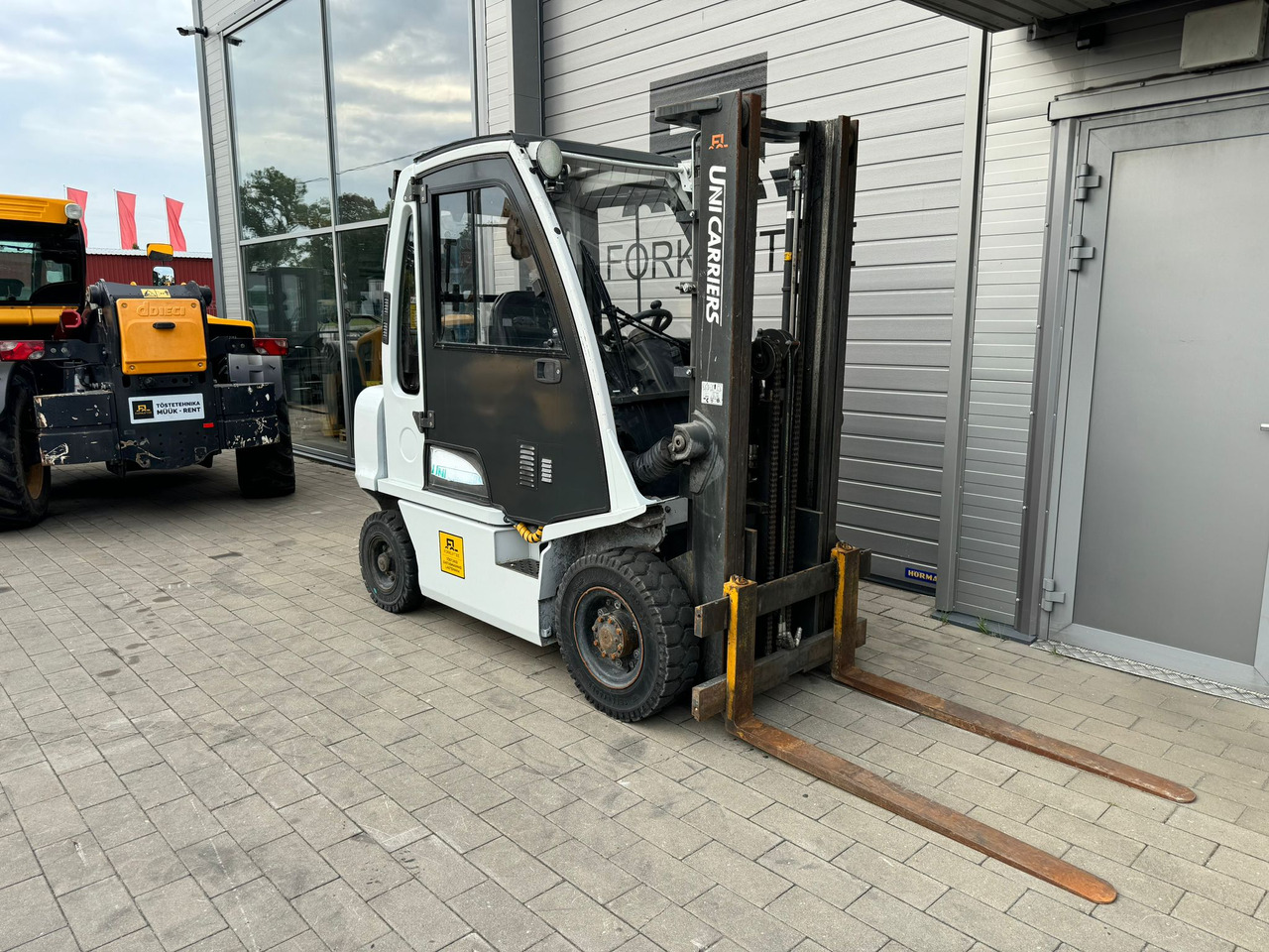 Unicarriers Y1D2A25Q - Diesel viličar: slika Unicarriers Y1D2A25Q - Diesel viličar Unicarriers Y1D2A25Q - Diesel viličar: slika Unicarriers Y1D2A25Q - Diesel viličar