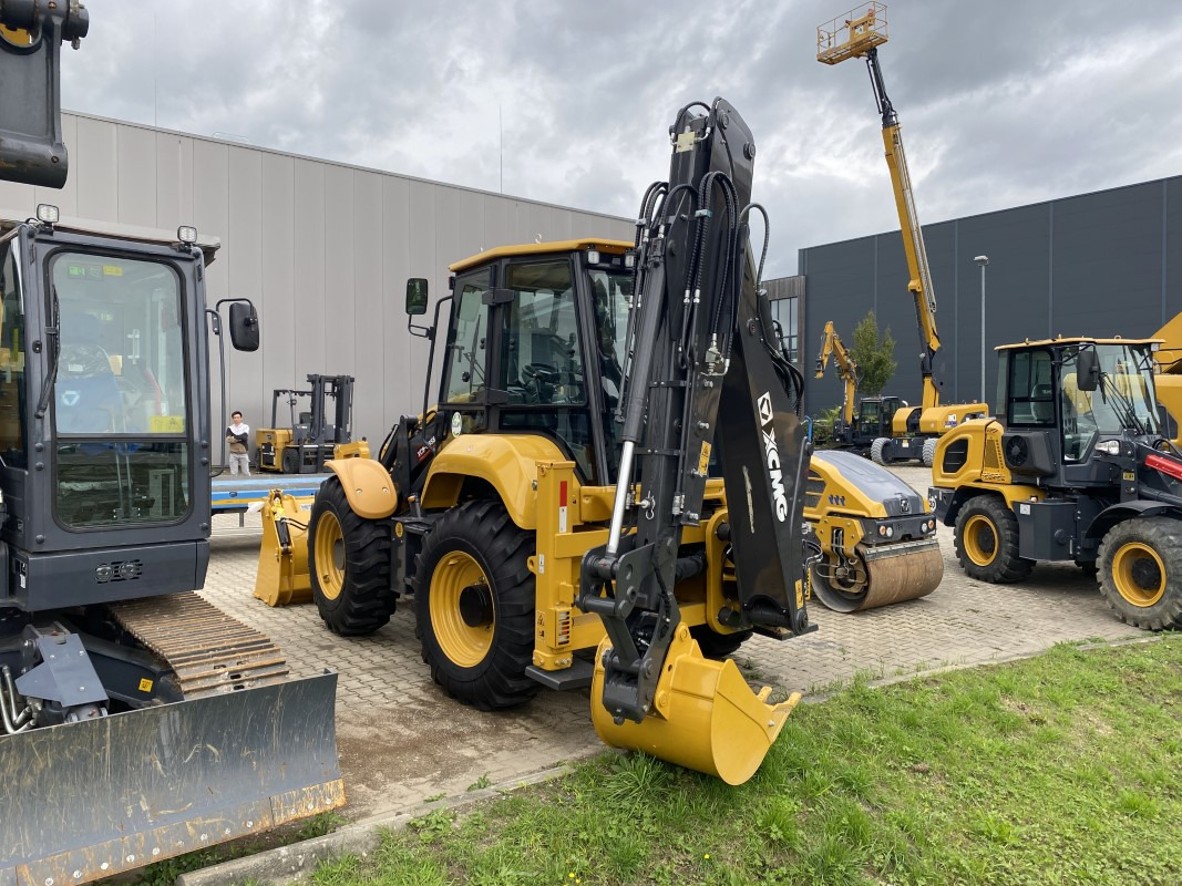 XCMG XC8-S3580 - Rovokopač-utovarivač: slika XCMG XC8-S3580 - Rovokopač-utovarivač XCMG XC8-S3580 - Rovokopač-utovarivač: slika XCMG XC8-S3580 - Rovokopač-utovarivač