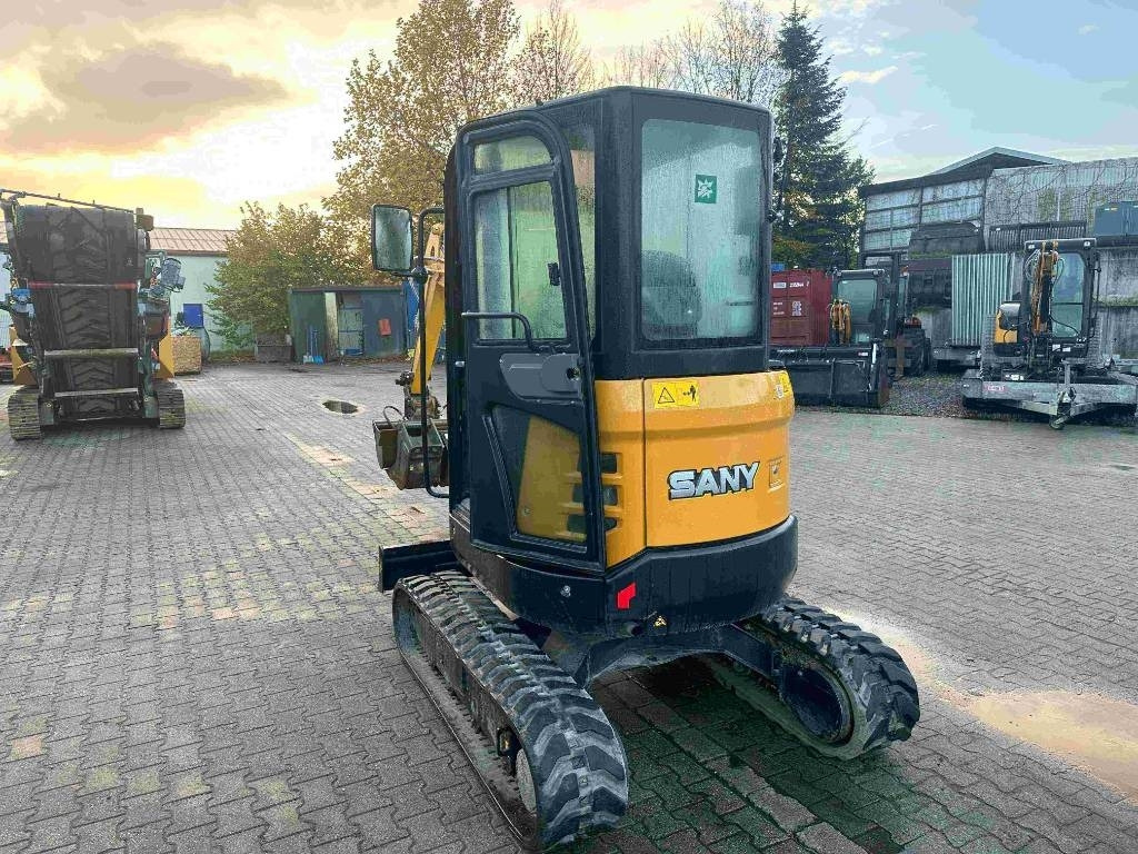 Sany SY 26 U - Mini bager: slika Sany SY 26 U - Mini bager Sany SY 26 U - Mini bager: slika Sany SY 26 U - Mini bager