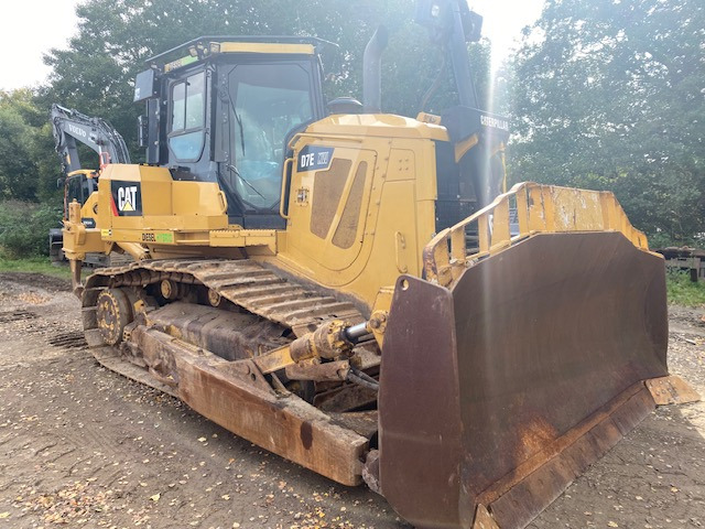 CATERPILLAR D7E - Buldožer: slika CATERPILLAR D7E - Buldožer CATERPILLAR D7E - Buldožer: slika CATERPILLAR D7E - Buldožer
