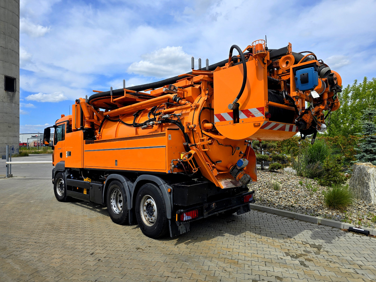 MAN TGS 28.440 - Vakum kamion: slika MAN TGS 28.440 - Vakum kamion MAN TGS 28.440 - Vakum kamion: slika MAN TGS 28.440 - Vakum kamion