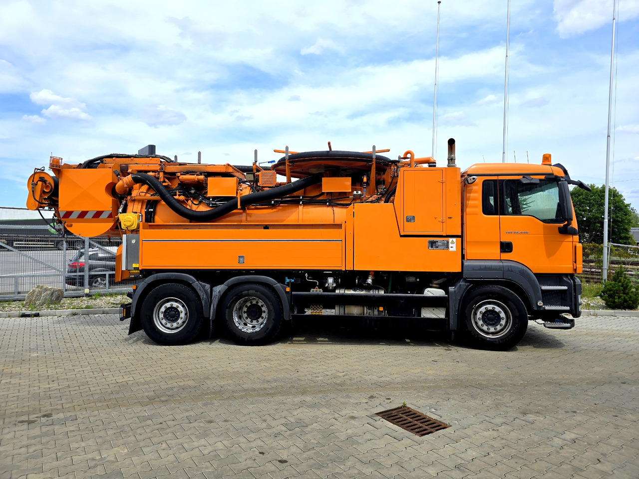 MAN TGS 28.440 - Vakum kamion: slika MAN TGS 28.440 - Vakum kamion MAN TGS 28.440 - Vakum kamion: slika MAN TGS 28.440 - Vakum kamion