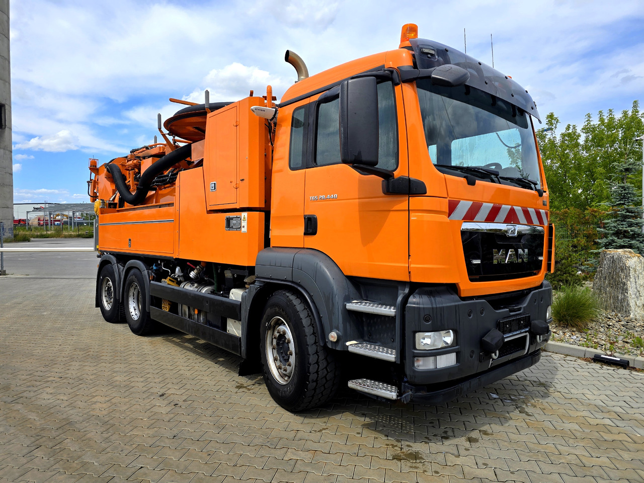 MAN TGS 28.440 - Vakum kamion: slika MAN TGS 28.440 - Vakum kamion MAN TGS 28.440 - Vakum kamion: slika MAN TGS 28.440 - Vakum kamion