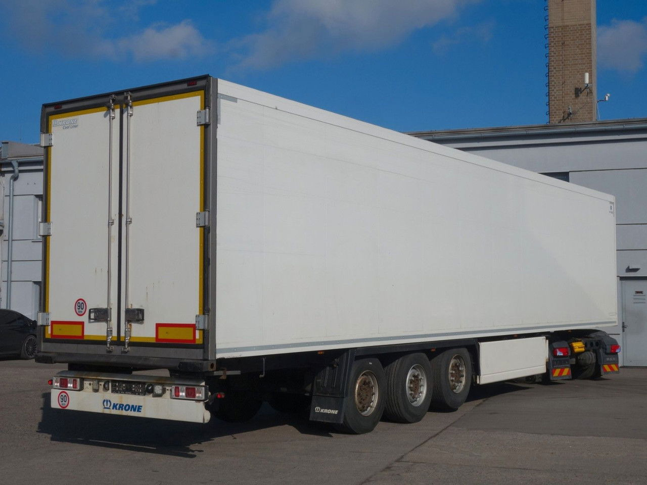 Krone SD Carrier Vector 1350 - Poluprikolica hladnjača: slika  Krone SD Carrier Vector 1350 - Poluprikolica hladnjača Krone SD Carrier Vector 1350 - Poluprikolica hladnjača: slika  Krone SD Carrier Vector 1350 - Poluprikolica hladnjača