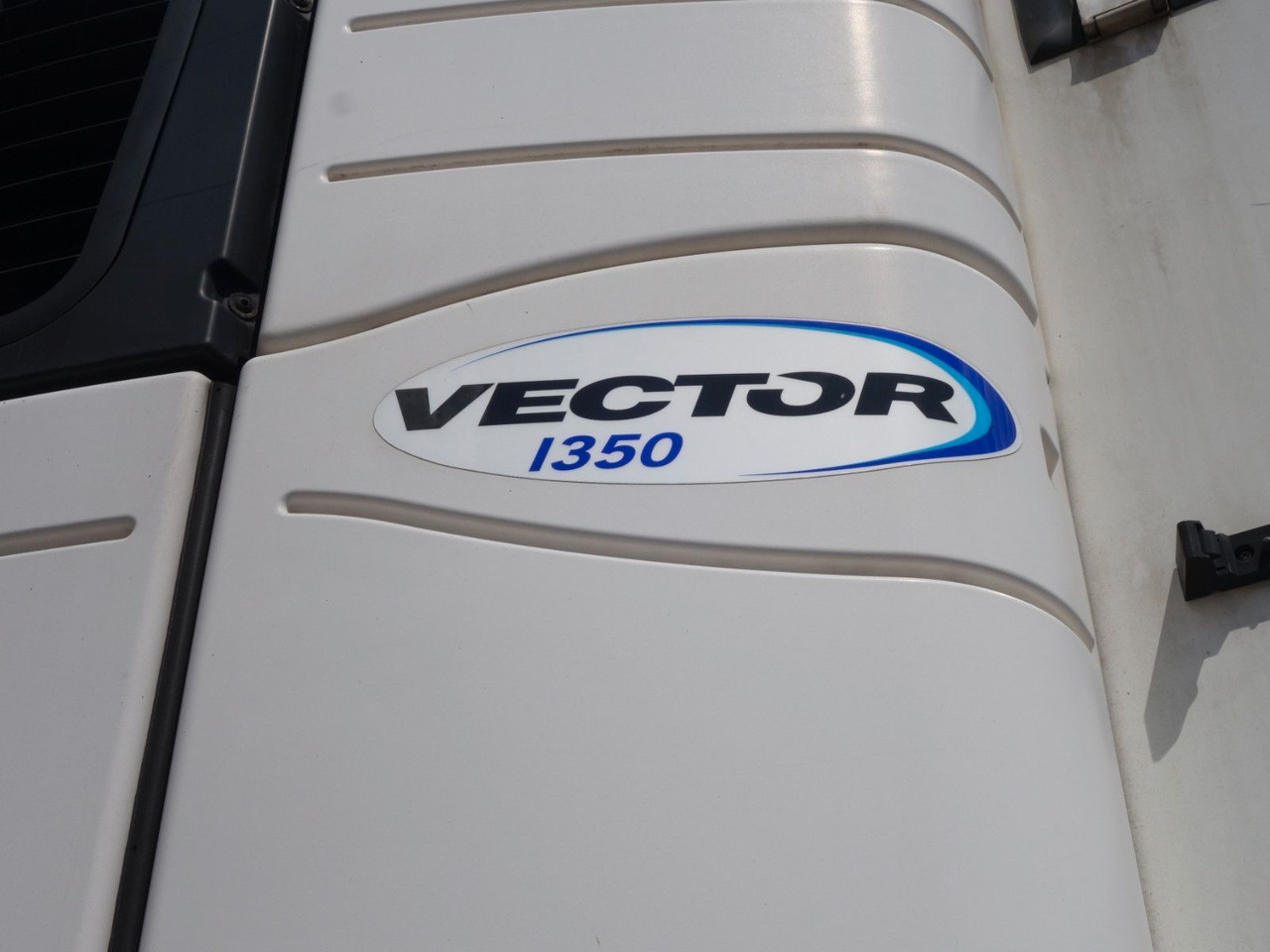 Schmitz Cargobull SKO 24/L mir Carrier 1350, Liftachse - Poluprikolica hladnjača: slika Schmitz Cargobull SKO 24/L mir Carrier 1350, Liftachse - Poluprikolica hladnjača Schmitz Cargobull SKO 24/L mir Carrier 1350, Liftachse - Poluprikolica hladnjača: slika Schmitz Cargobull SKO 24/L mir Carrier 1350, Liftachse - Poluprikolica hladnjača