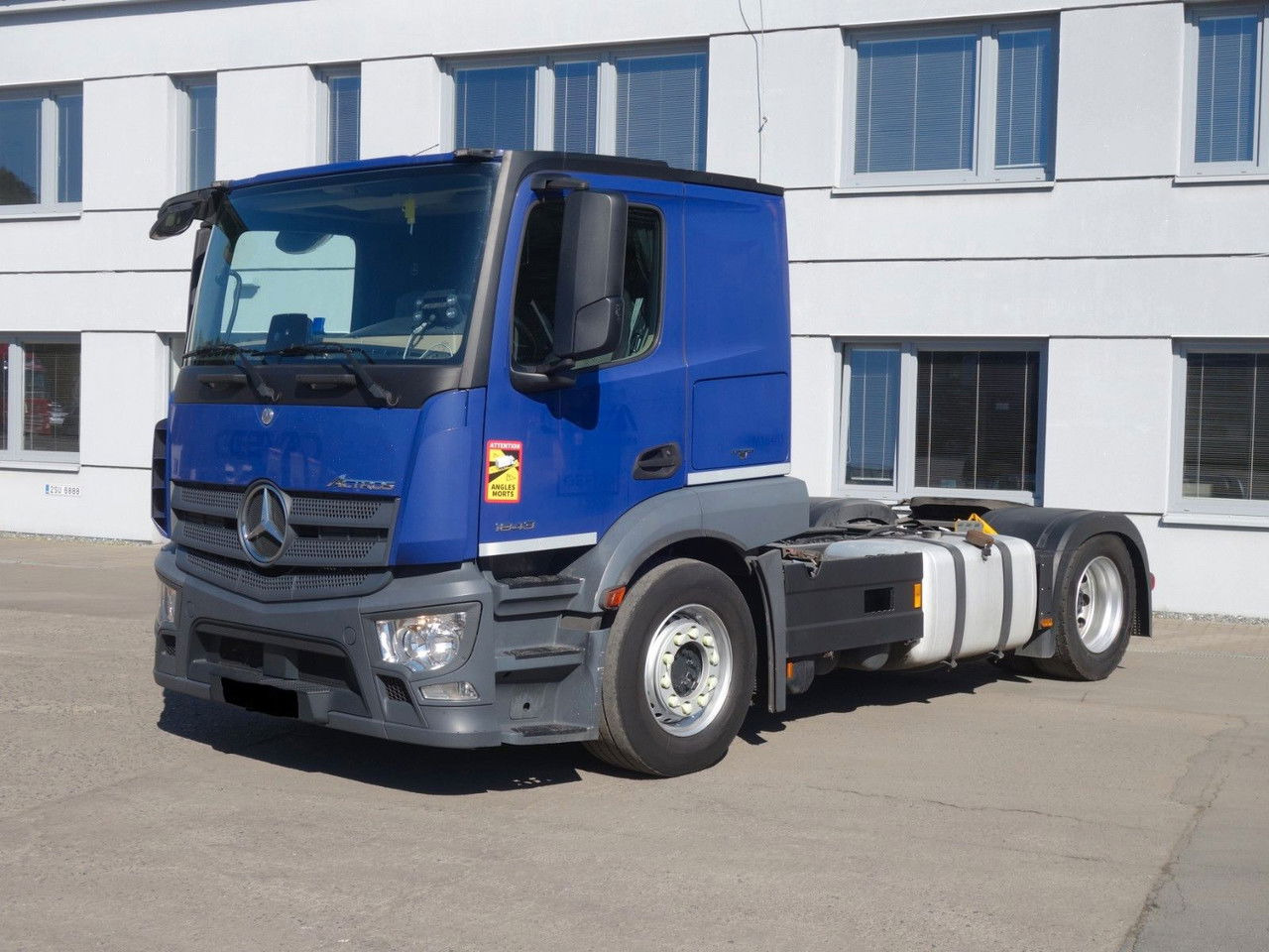Mercedes-Benz Actros 1843 Lsnrl LD, Retarder, Navi, 9 Stk. - Tegljač: slika Mercedes-Benz Actros 1843 Lsnrl LD, Retarder, Navi, 9 Stk. - Tegljač Mercedes-Benz Actros 1843 Lsnrl LD, Retarder, Navi, 9 Stk. - Tegljač: slika Mercedes-Benz Actros 1843 Lsnrl LD, Retarder, Navi, 9 Stk. - Tegljač