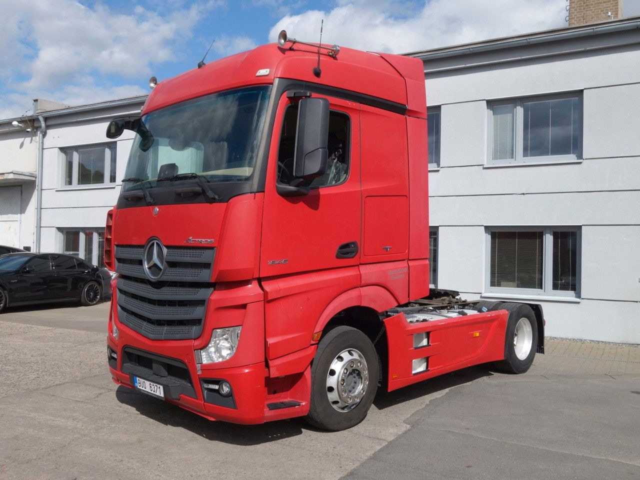 Mercedes-Benz Actros 1846 LS Standard Big Space - Tegljač: slika Mercedes-Benz Actros 1846 LS Standard Big Space - Tegljač Mercedes-Benz Actros 1846 LS Standard Big Space - Tegljač: slika Mercedes-Benz Actros 1846 LS Standard Big Space - Tegljač