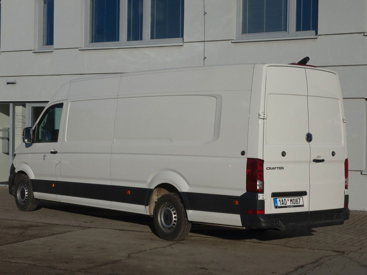 Volkswagen Crafter 2,0TDI Kühlkasten 35 Lang plus Hoch - Dostavno vozilo hladnjača: slika Volkswagen Crafter 2,0TDI Kühlkasten 35 Lang plus Hoch - Dostavno vozilo hladnjača Volkswagen Crafter 2,0TDI Kühlkasten 35 Lang plus Hoch - Dostavno vozilo hladnjača: slika Volkswagen Crafter 2,0TDI Kühlkasten 35 Lang plus Hoch - Dostavno vozilo hladnjača